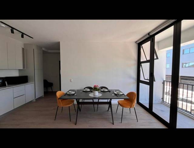 2 BEDROOM APARTMENT FOR SALE IN CLAREMONT